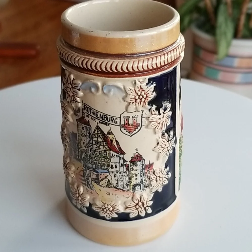Rothenburg Hand painted little bierstein W-Germany